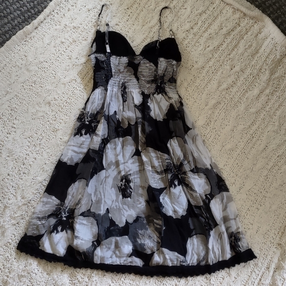 Dereck and Heart Boho sheer dress. - Picture 3 of 3